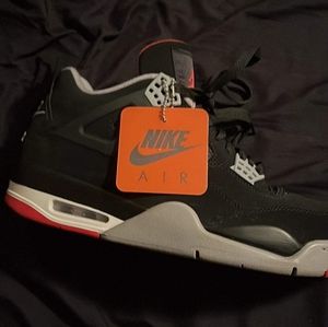 Retro 4 Jordan breds